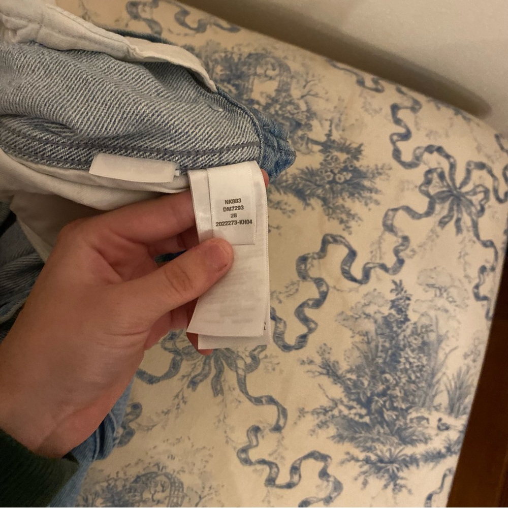 Madewell Low Slung Straight Cargo Jeans | Coleman Wash | Size 28 - Picture 12 of 12